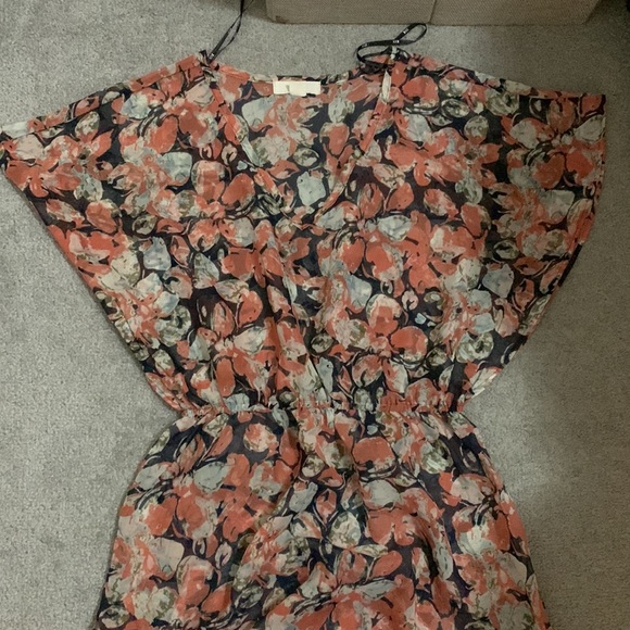 Forever 21 blouse! - Picture 5 of 5